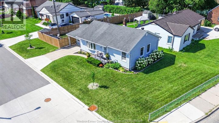 Property Photo:  805 Matthew Brady  ON N8S 3J7 