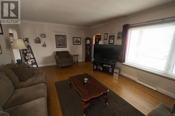 Property Photo: 148 Brock Street East ON P7E 4H2