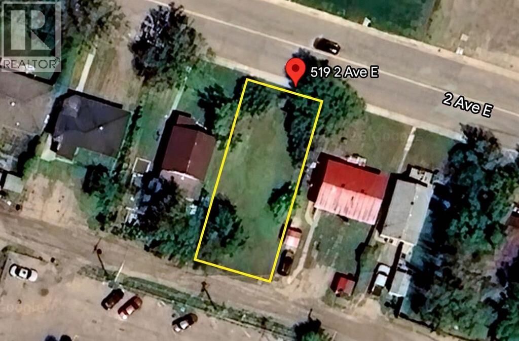 Property Photo:  519 2 Avenue East  AB T1R 0H6 