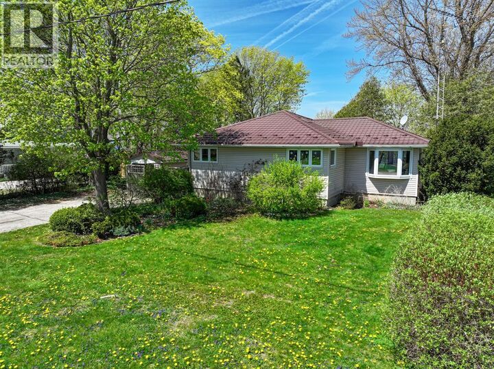 Property Photo: 4660 Lakeside Street ON N0N 1J6
