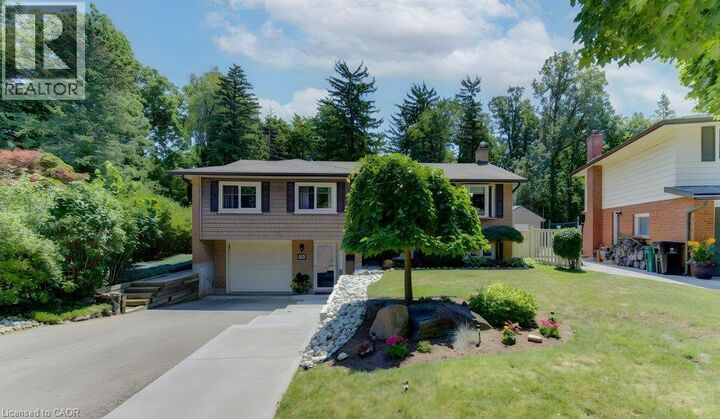 Property Photo:  518 Twin Oaks Crescent  ON N2L 4R8 