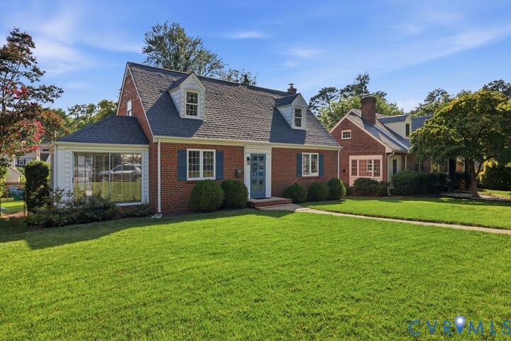 Property Photo: 4815 Bromley Lane VA 23226
