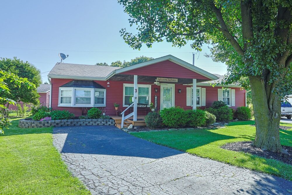 Property Photo:  3 West Court  OH 45381 