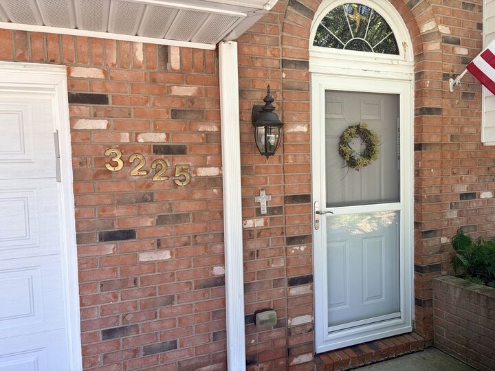 Property Photo: 3225 Georgian Court PA 16506