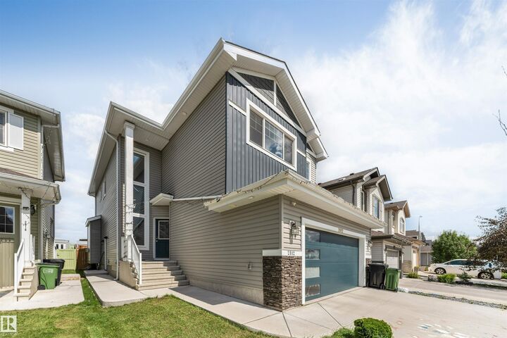 Property Photo:  2912 12 Avenue NW  AB T6T 1A9 