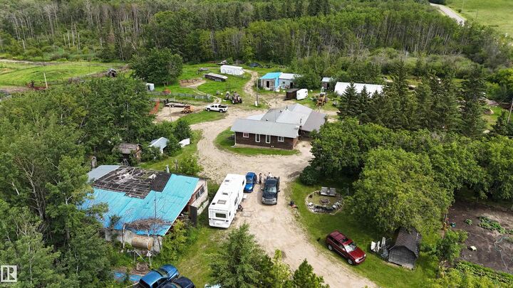 Property Photo: 11218 Twp Rd 590 AB T0A 3A0