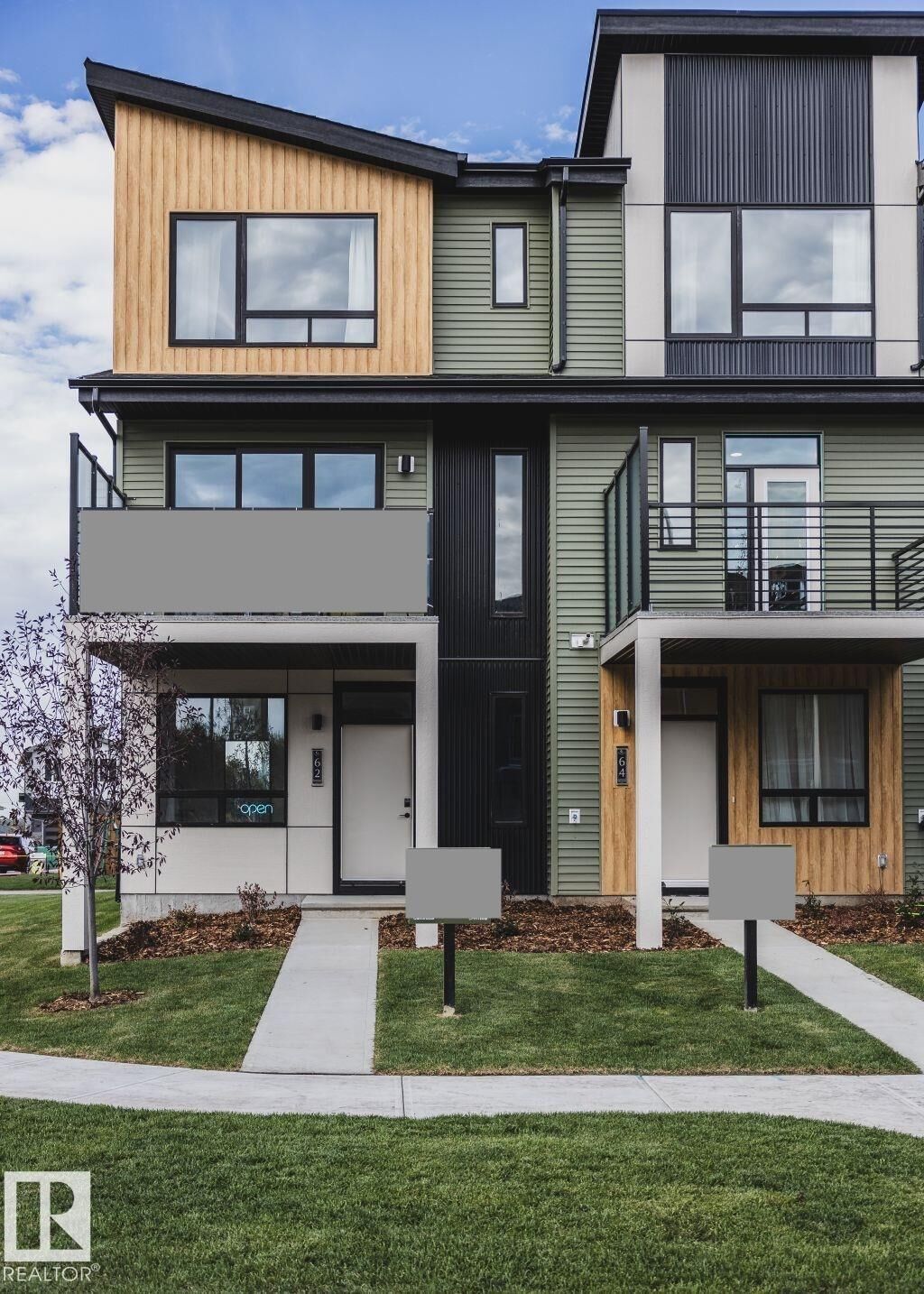 Property Photo:  5 Roseburn Trail  AB T8L 0A0 