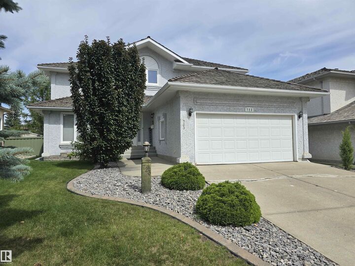 Property Photo: 723 Wells Wynd NW AB T6M 2K1