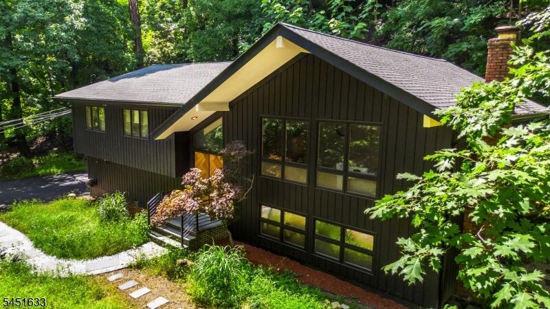 Property Photo: 11 Foremost Mountain Rd NJ 07082