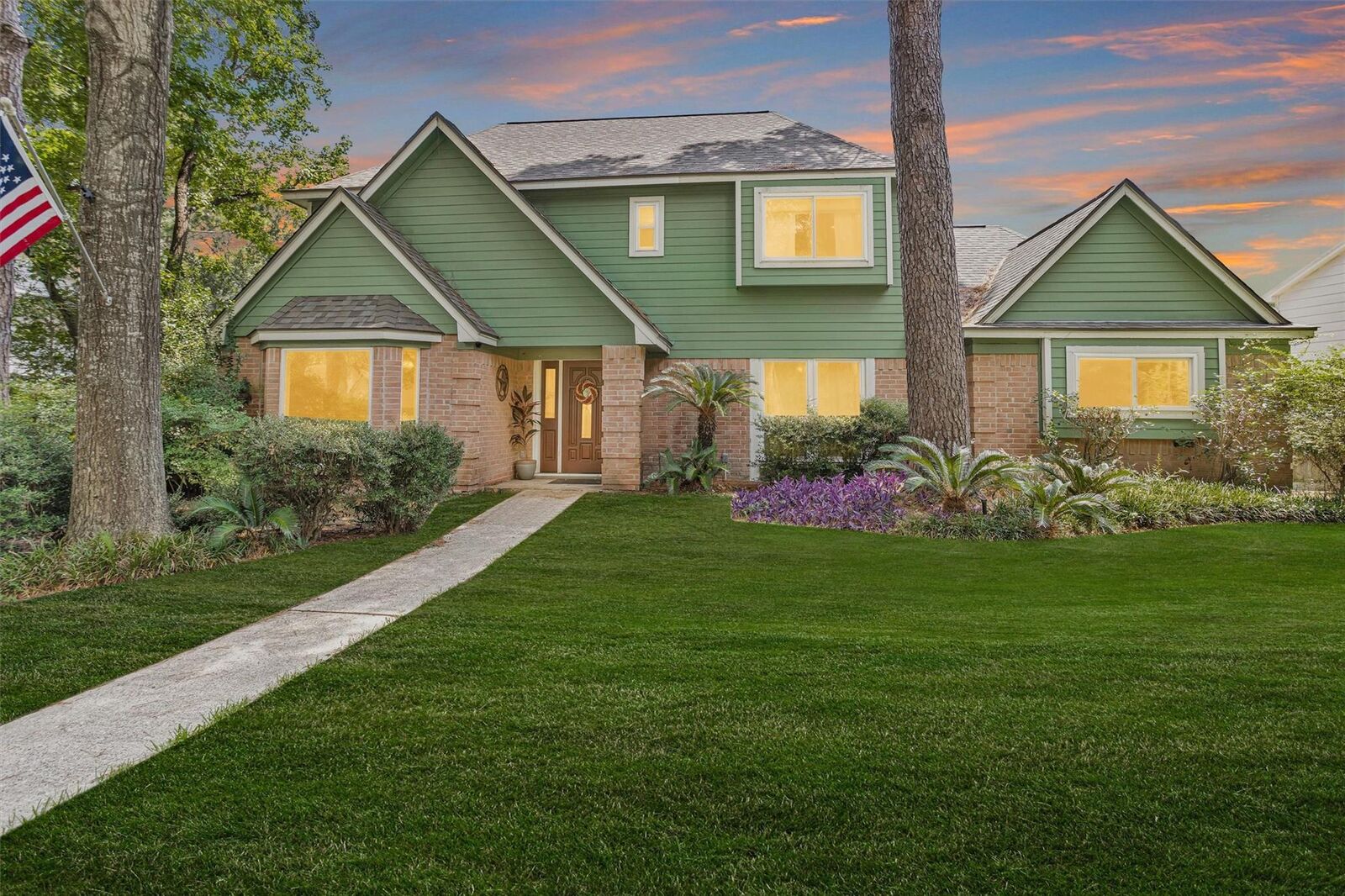 Property Photo: 6227 Rippling Hollow Drive TX 77379