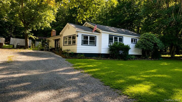 Property Photo:  16 Upper Hillman Road  NY 10990 