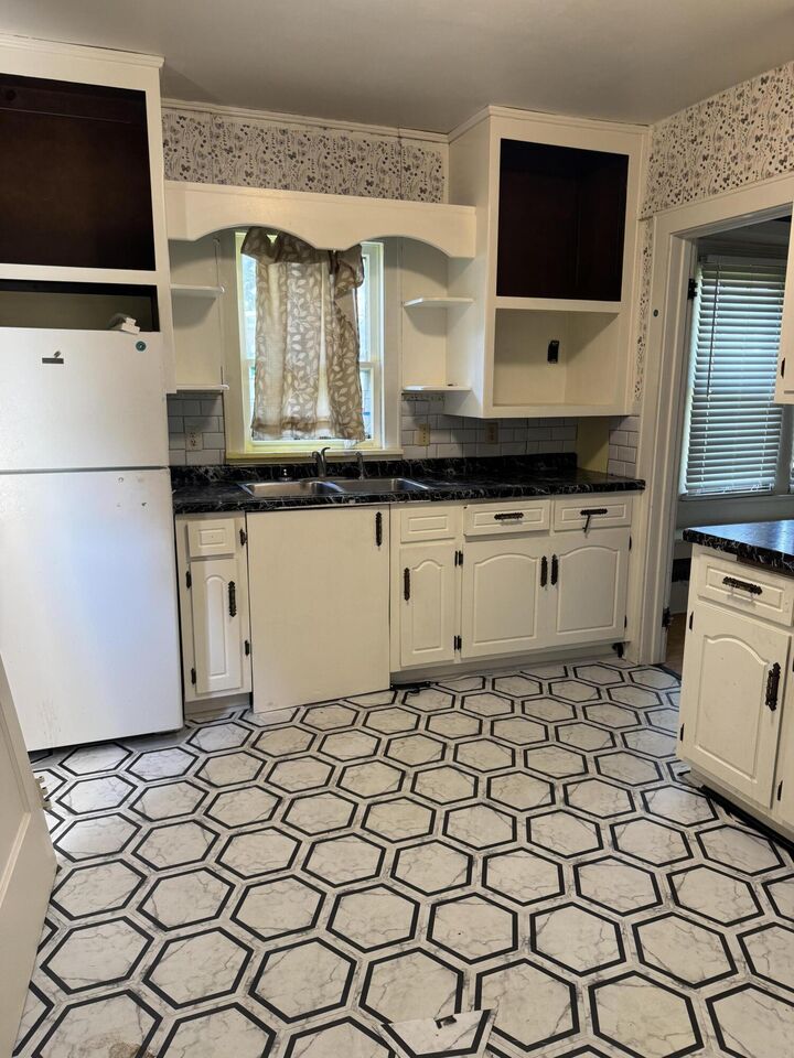 Property Photo: 517 S Baird St WI 54301