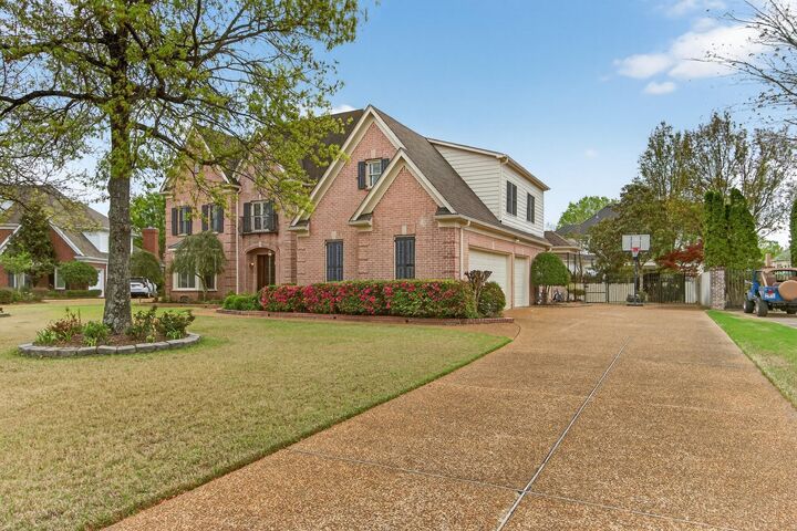 Property Photo: 1766 Dickens Cv TN 38139