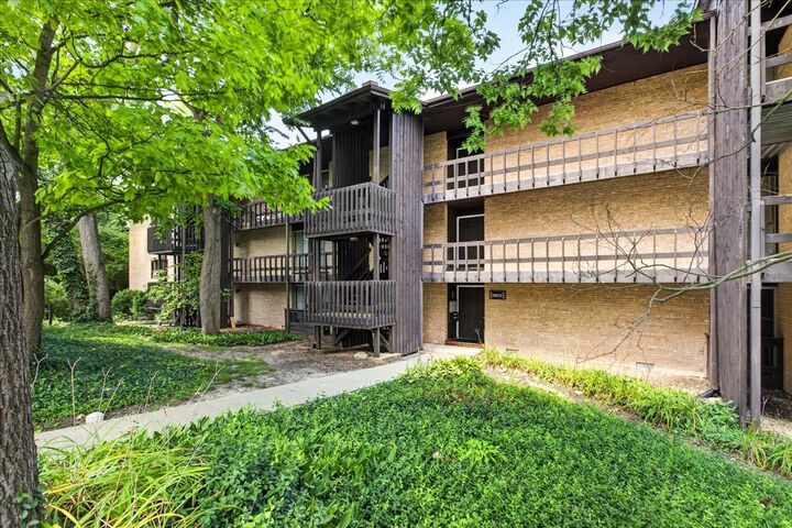 Property Photo: 5603 Lakeside Drive 3C IL 60532