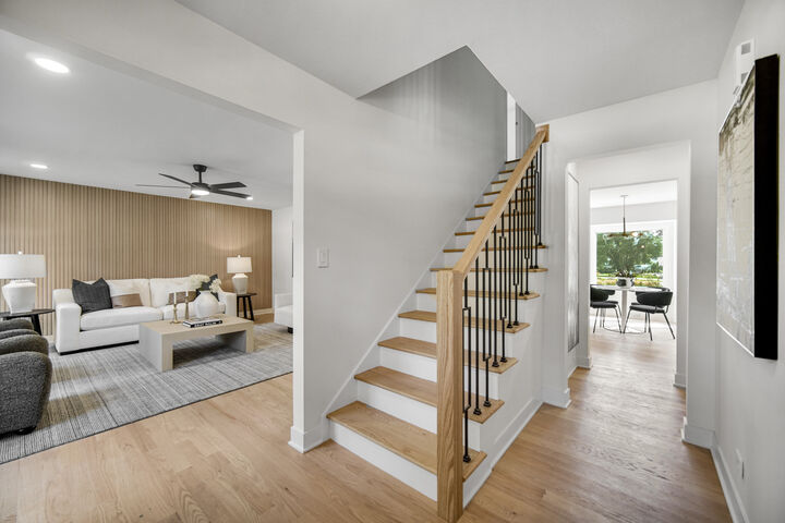 Property Photo:  