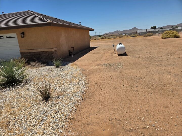 Property Photo: 16118 Ocotilla Rd CA 92307