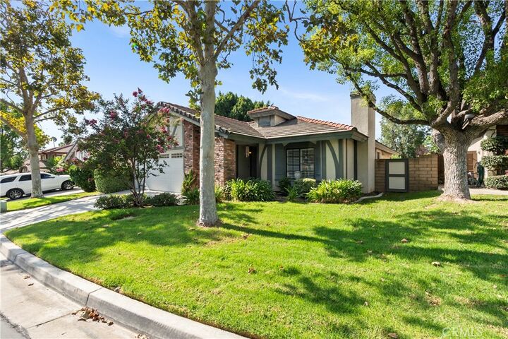 Property Photo:  2651 Victoria Park  CA 92506 
