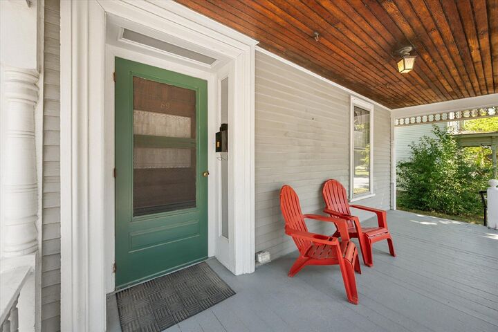 Property Photo: 89 Parkview Avenue ME 04401