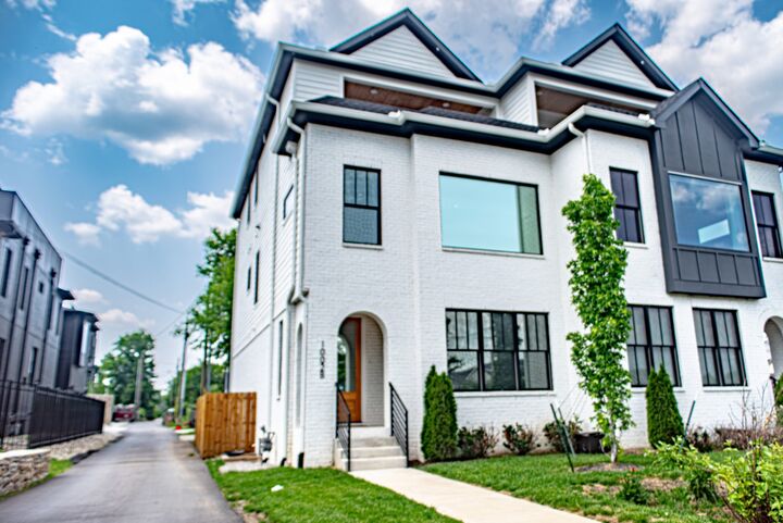 Property Photo:  1002B Monroe St  TN 37208 