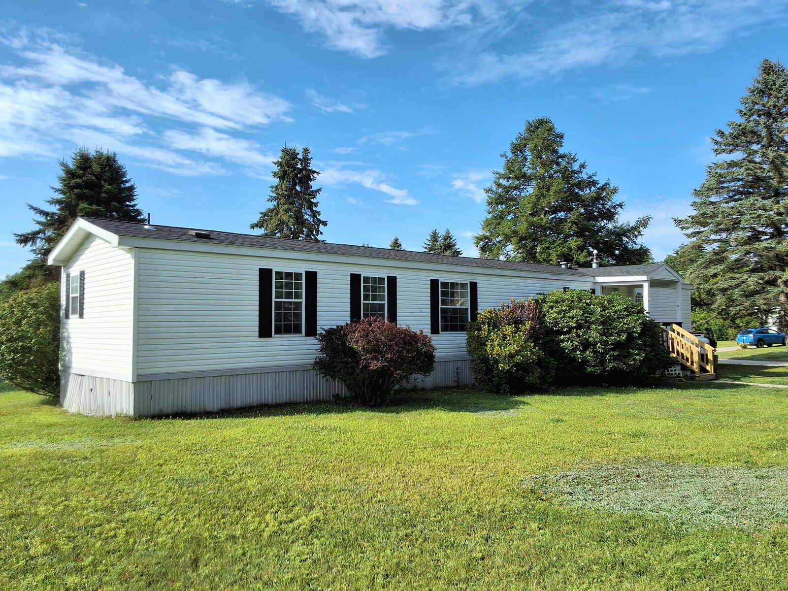 Property Photo: 6 Jefferson Street NH 03234