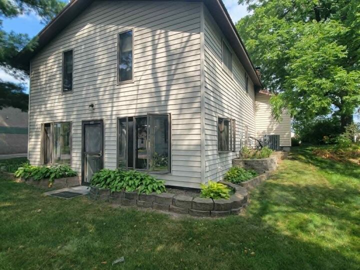 Property Photo:  460 4th Avenue S  MN 56342 