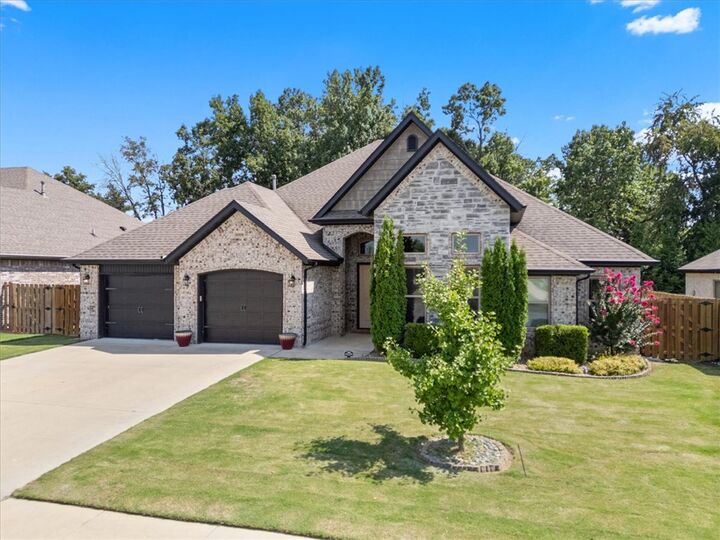 Property Photo:  6006 W Buckeye Drive  AR 72758 