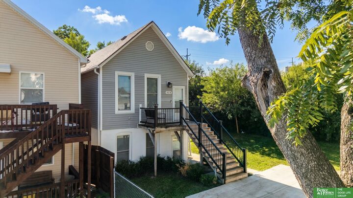 Property Photo:  828 S 21st Street  NE 68108 