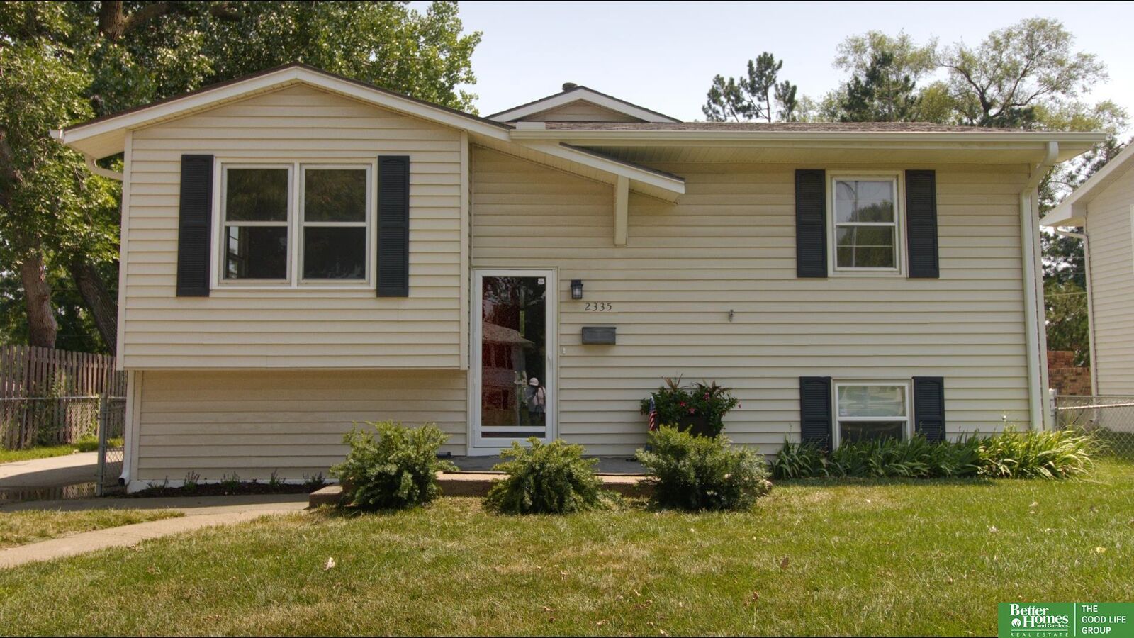 Property Photo: 2335 S 123 Street NE 68144