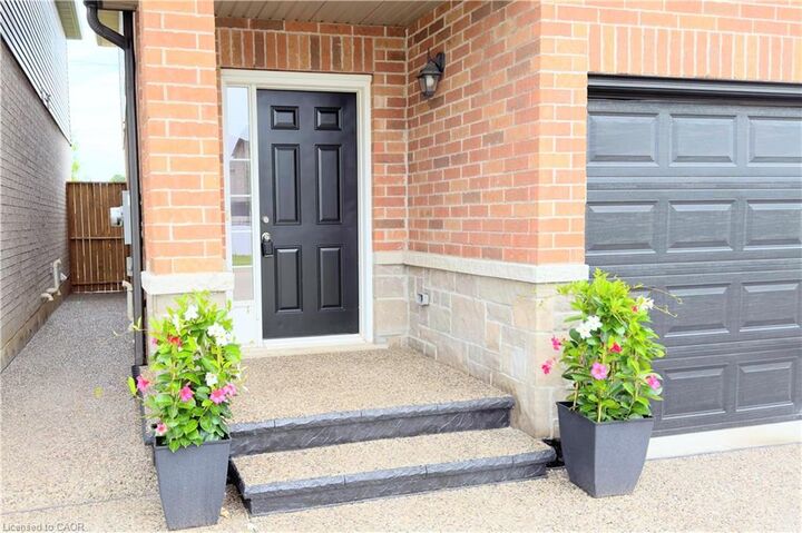 Property Photo:  89 Medici Lane  ON L9B 0G8 