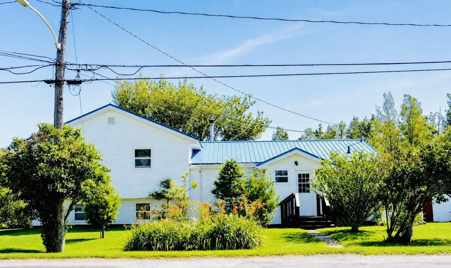 Property Photo:  385 Campbell Avenue  PE C0A 1R0 