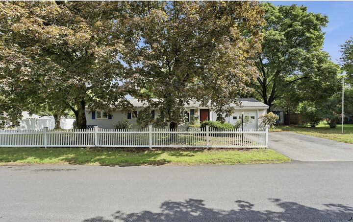 Property Photo:  15 Elm Court  MA 01754 