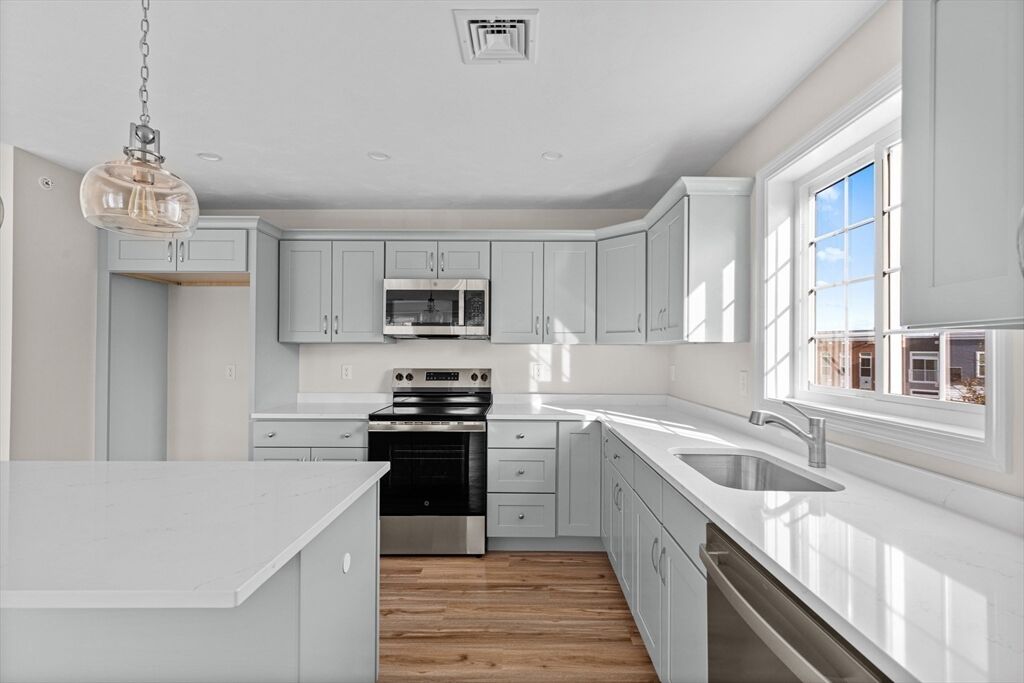 Property Photo:  393 Court St 5  MA 02360 