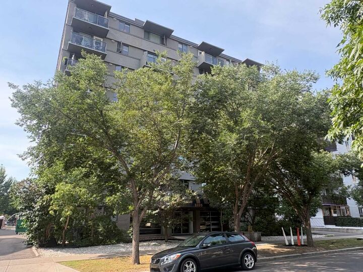 Property Photo: 1225 15 Avenue SW 305 AB T3C 0X6