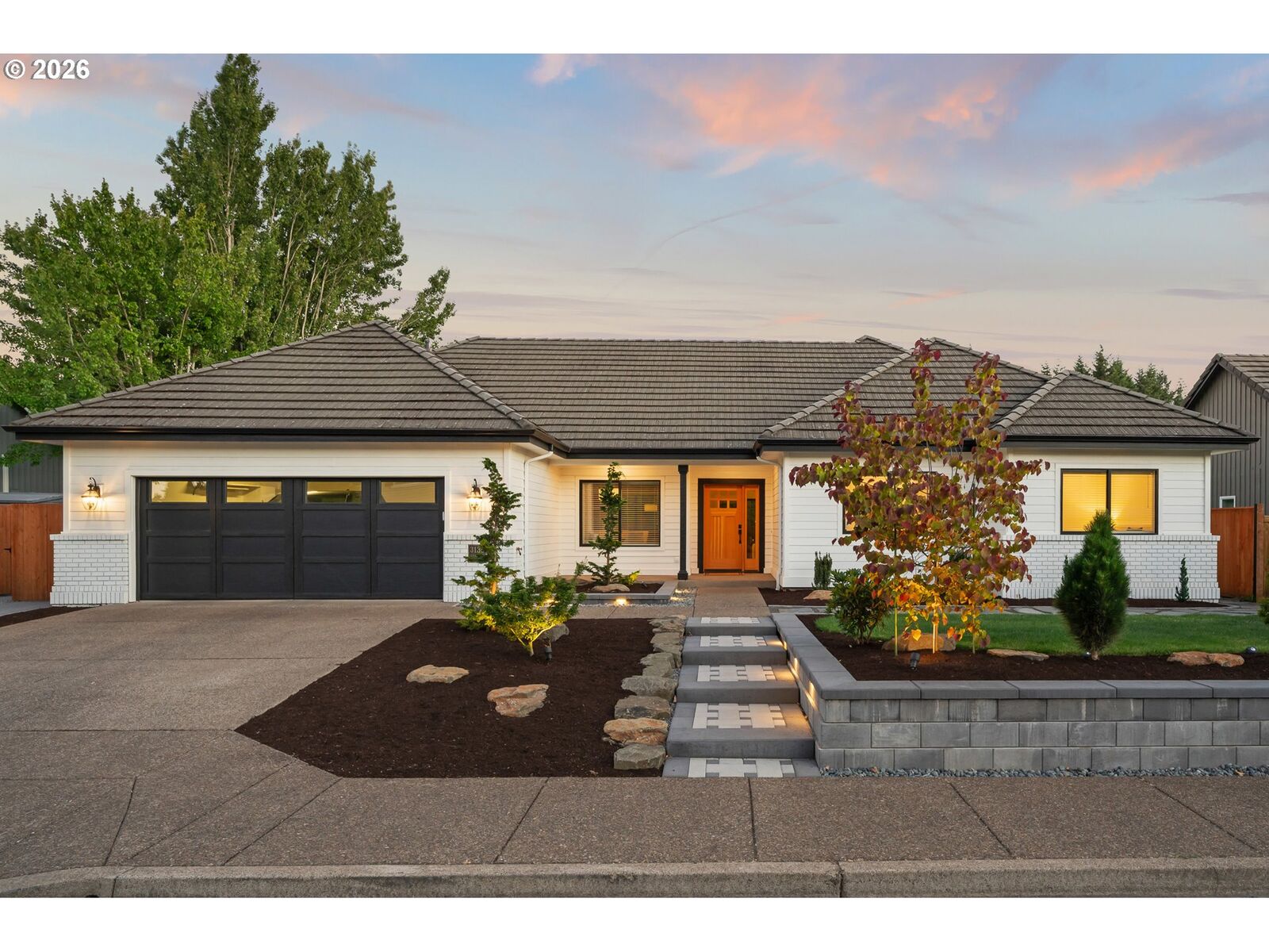 Property Photo: 3136 Riverbend Ave OR 97408