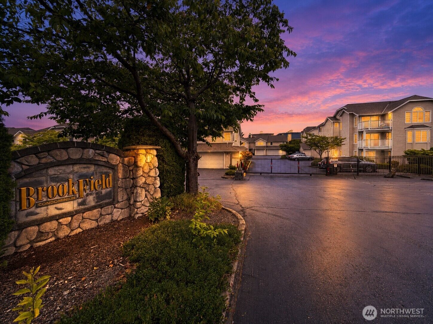 Property Photo: 12431 4th Ave W 8202 WA 98204
