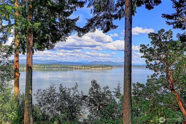 Property Photo:  248  Goodrich Road  WA 98282 