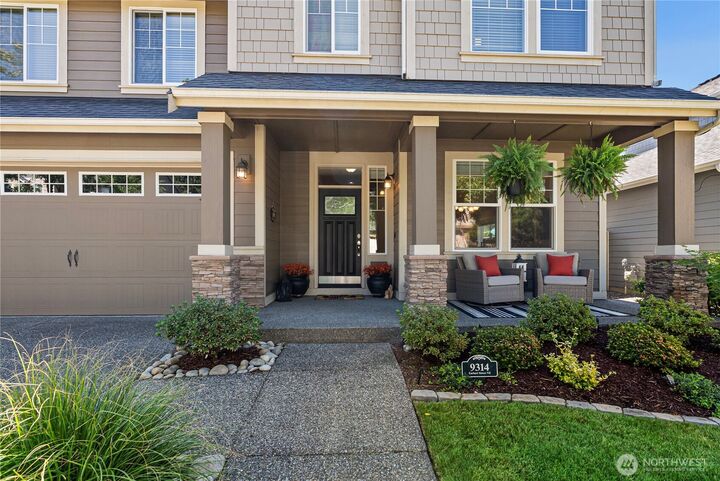 Property Photo:  9314  Earhart Street NE  WA 98516 