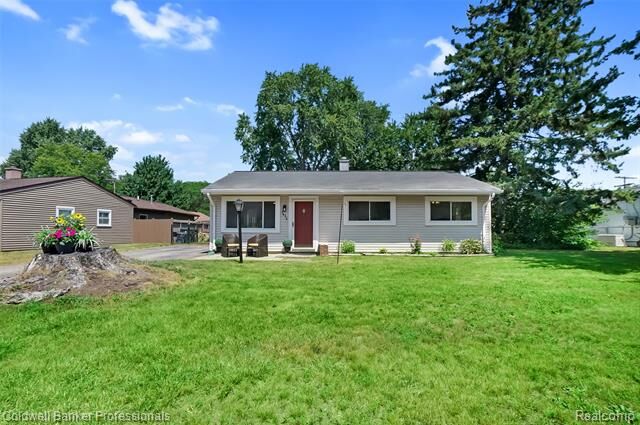 Property Photo: 2436 Toby Road MI 48359