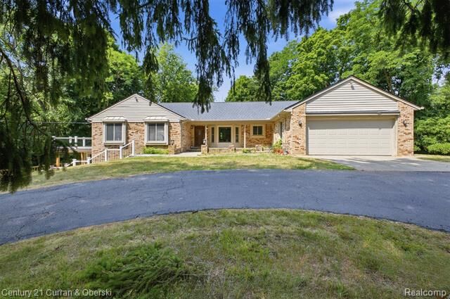 Property Photo: 35903 Howard Road MI 48331