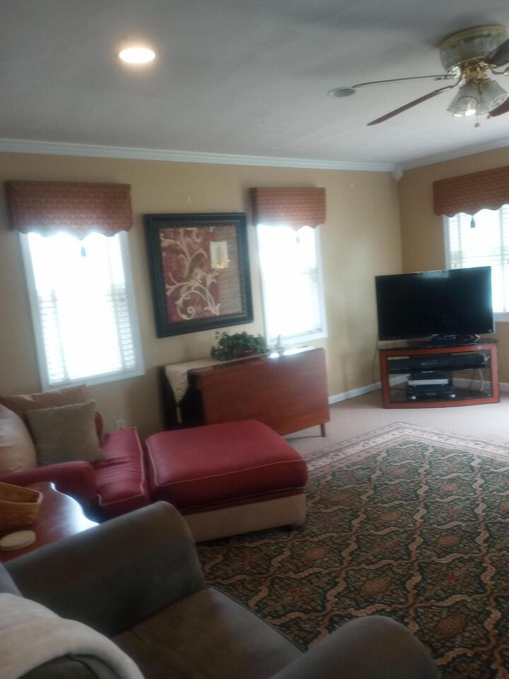Property Photo: 2401 NW Portland Ave NW VA 24017