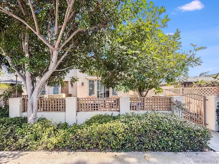 Property Photo:  1145 Hornblend  CA 92109 