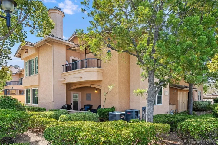 Property Photo:  18764 Caminito Cantilena 148  CA 92128 