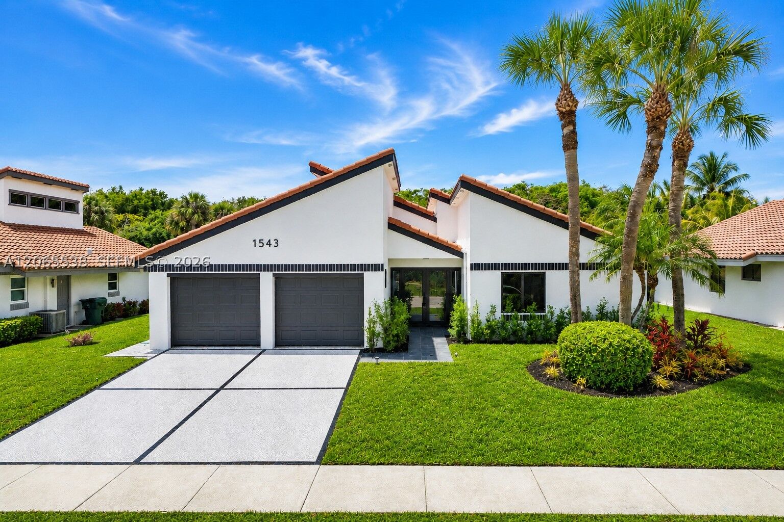 Property Photo: 1543 SW 1st Ave FL 33432