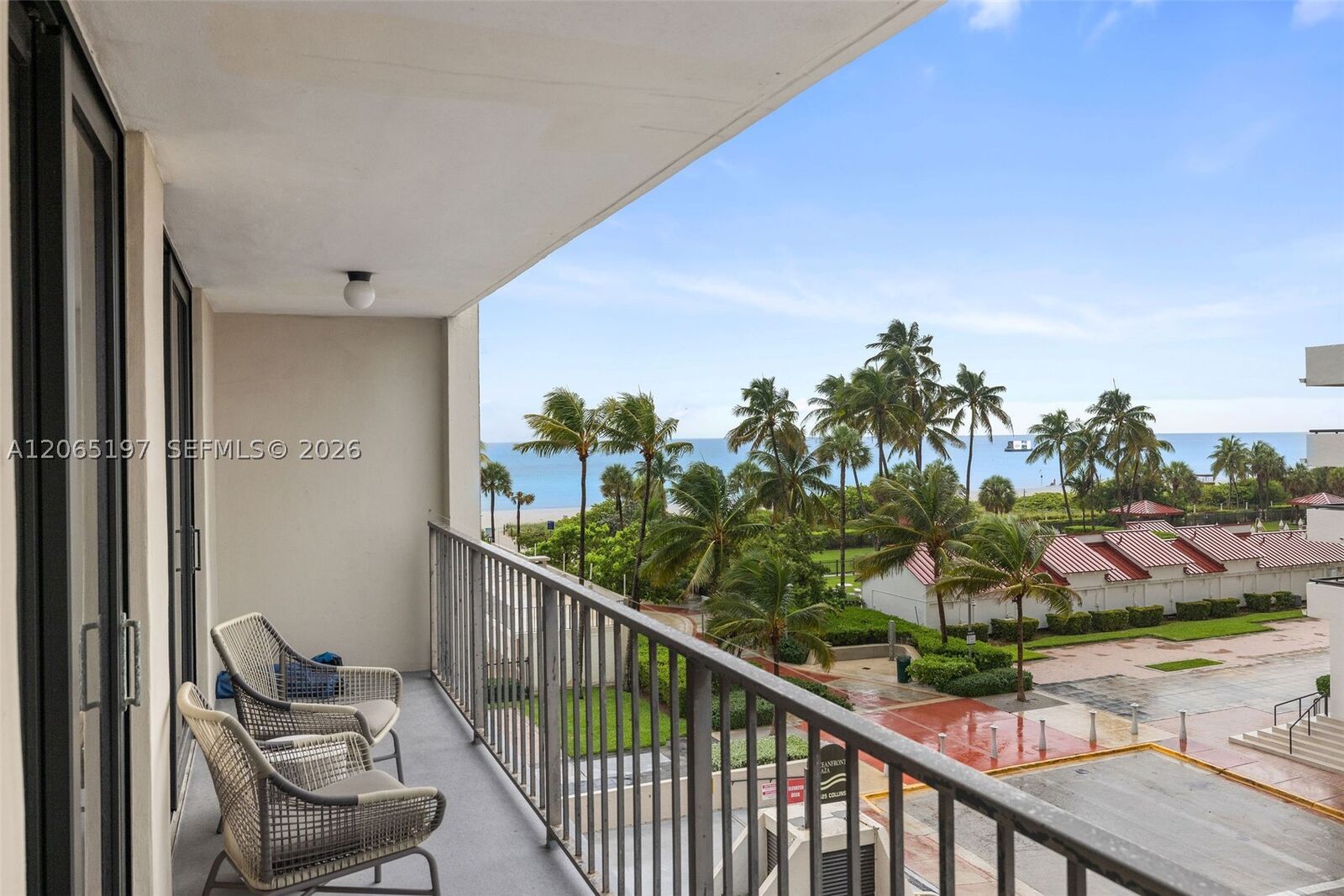 Property Photo:  2625 Collins Ave 402  FL 33140 