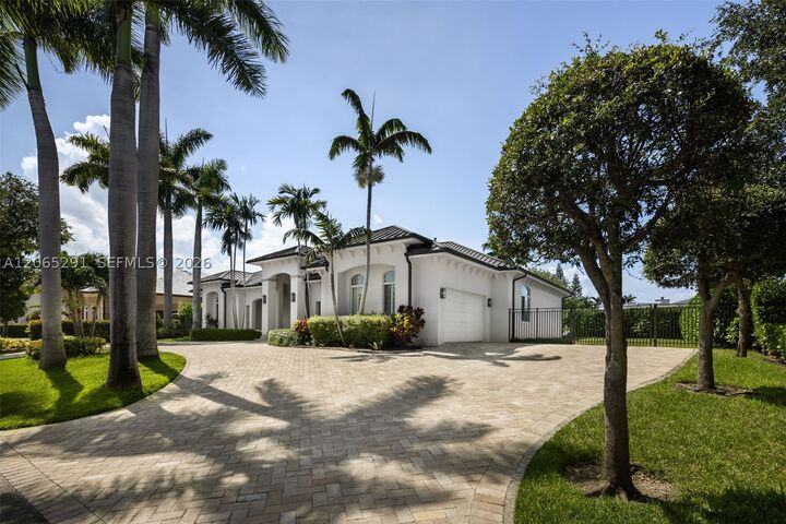 Property Photo:  8111 SW 178th St  FL 33157 