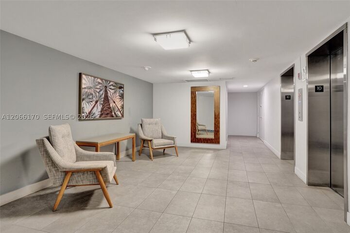 Property Photo:  1170 N Federal Hwy 1008  FL 33304 