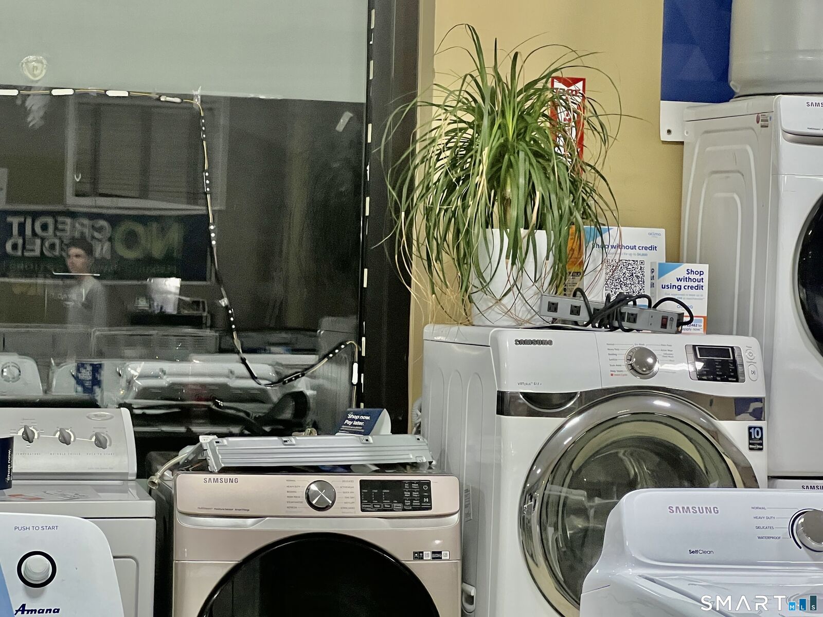 Property Photo: 1014 Meriden Road Current Appliance Store CT 06705