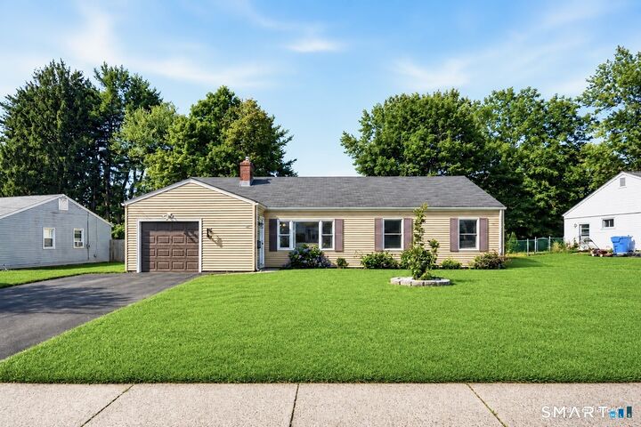 Property Photo:  82 Weaver Road  CT 06042 