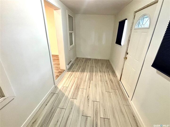 Property Photo:  816 I Avenue S  SK S7M 1Z3 