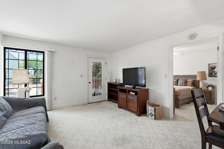 Property Photo: 135 S Paseo Quinta B AZ 85614